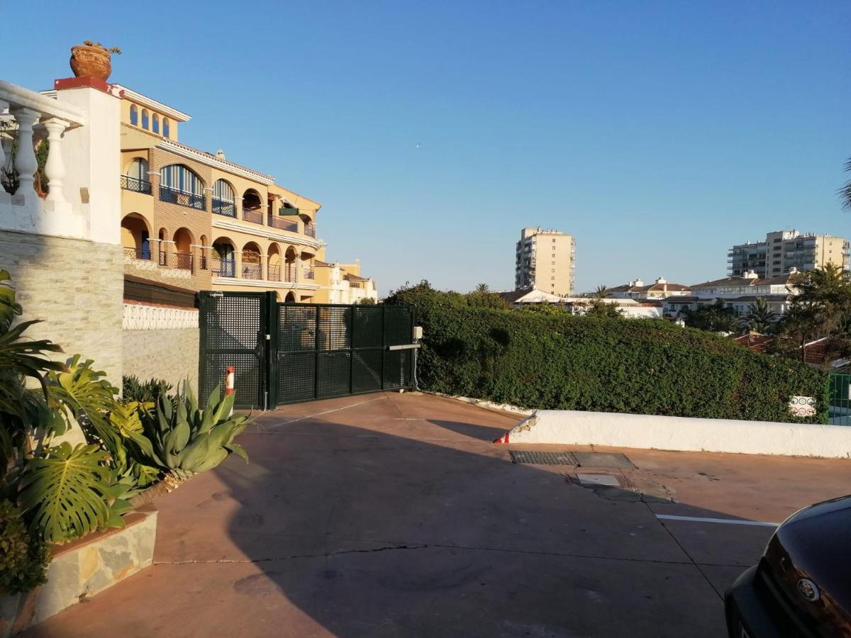 Apartamento En La Playa Con Piscina Apartment Benalmádena Exterior photo